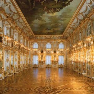 Экспозиция Большого Дворца В Петергофе